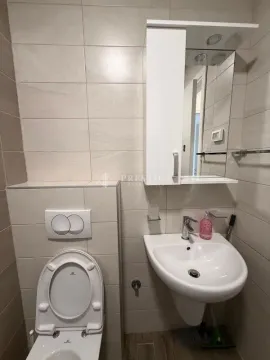 Izdavanje, jednosoban stan, 45m², City Kej, Podgorica - image 9