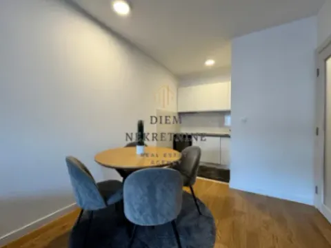 Izdavanje, jednosoban stan, 50m², Central Point, Podgorica - image 10