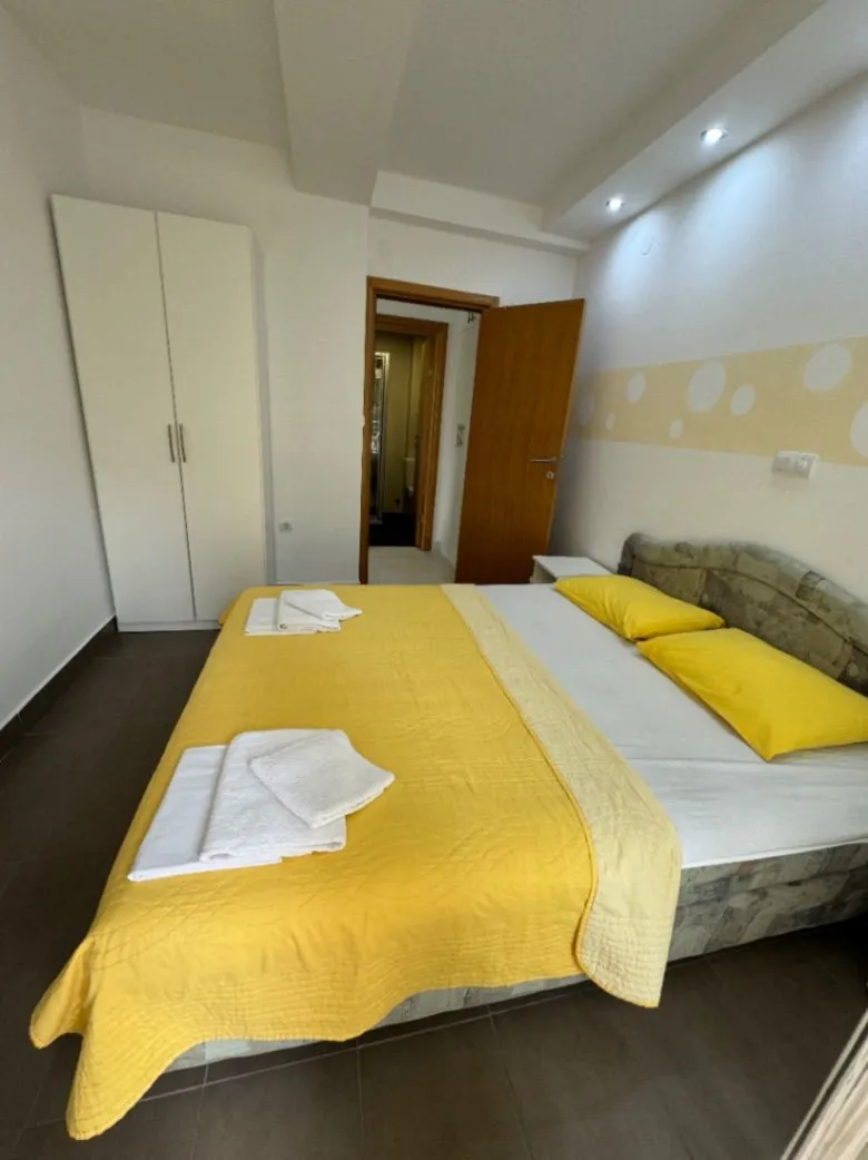 Rent, one bedroom apartment, 56m², Bečići, Budva