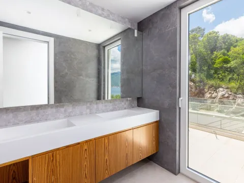 Prodaja, kuća, 328m², Krašići, Tivat - image 24