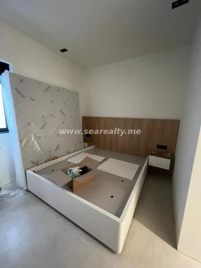 Prodaja, kuća, 273m², Tivat, Crna Gora