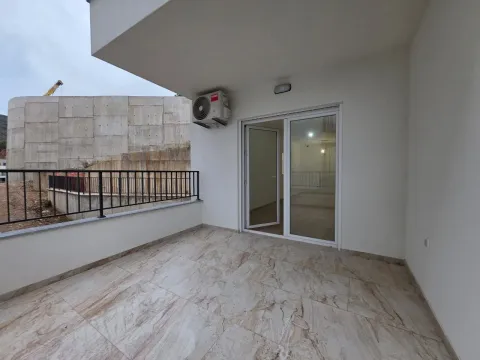 Sale, one bedroom apartment, 65m², Budva, Crna Gora - image 25