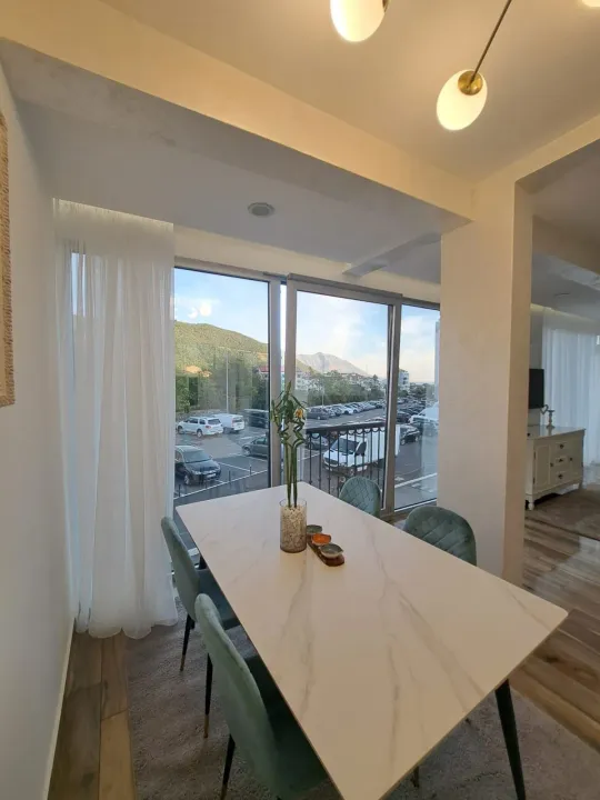 Rent, one bedroom apartment, 50m², Rozino, Budva