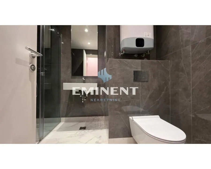 Prodaja, trosoban stan, 94m², Crveni Krst, Beograd