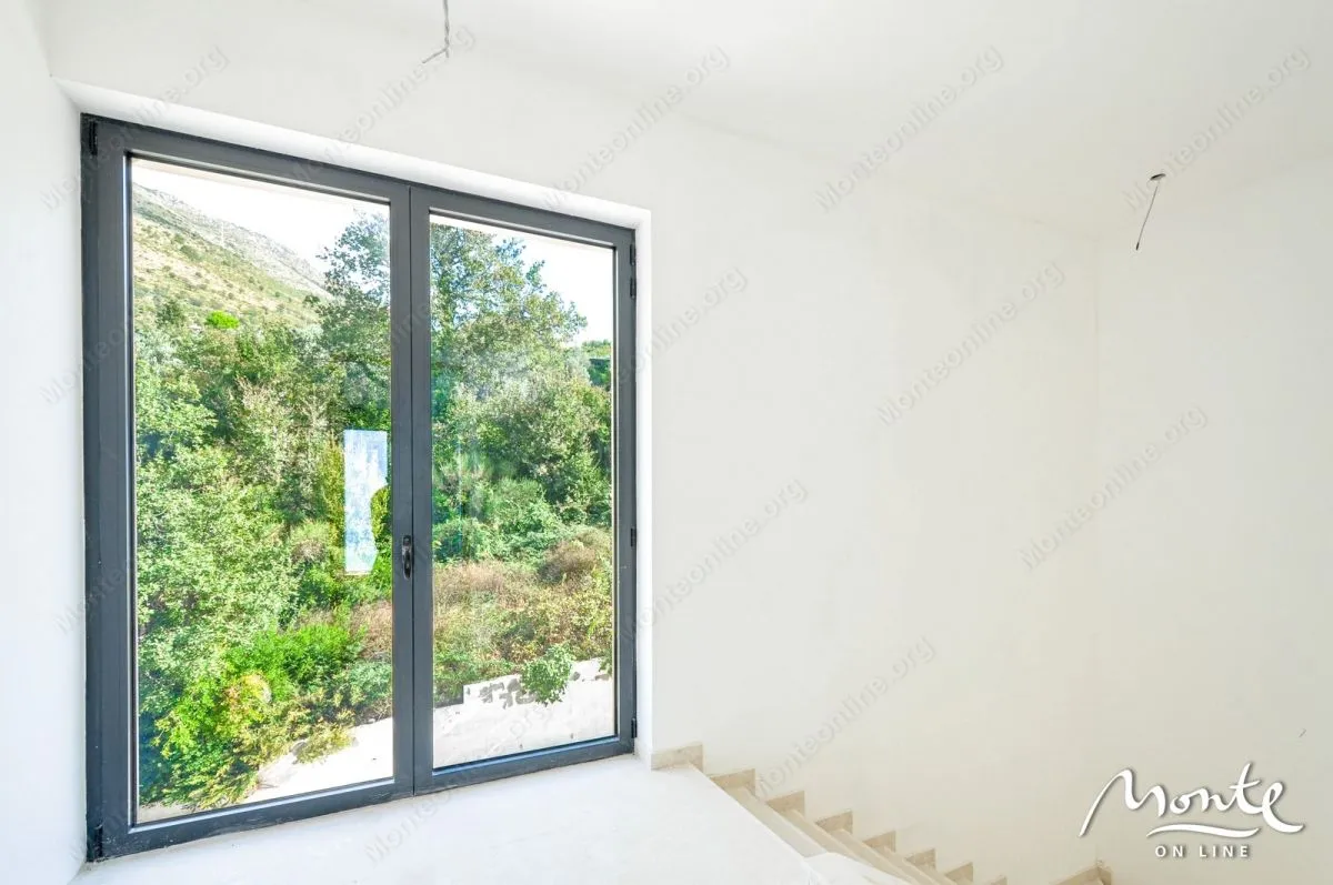 Sale, house, 261m², Reževići, Budva