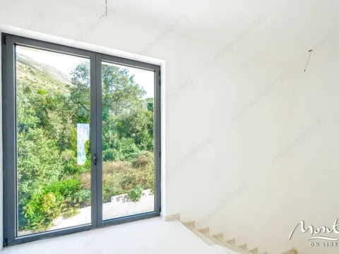 Prodaja, kuća, 261m², Reževići, Budva - image 8