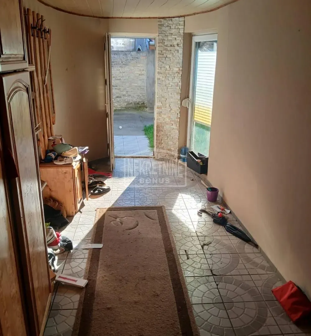 Prodaja, kuća, 126m², Gat, Subotica