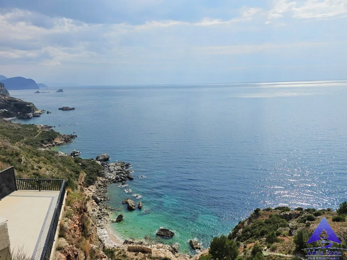 Prodaja, kuća, 580m², Skočiđevojka, Budva