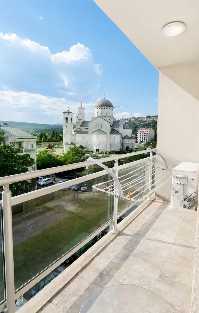 Izdavanje, jednosoban stan, 49m², Preko Morače, Podgorica