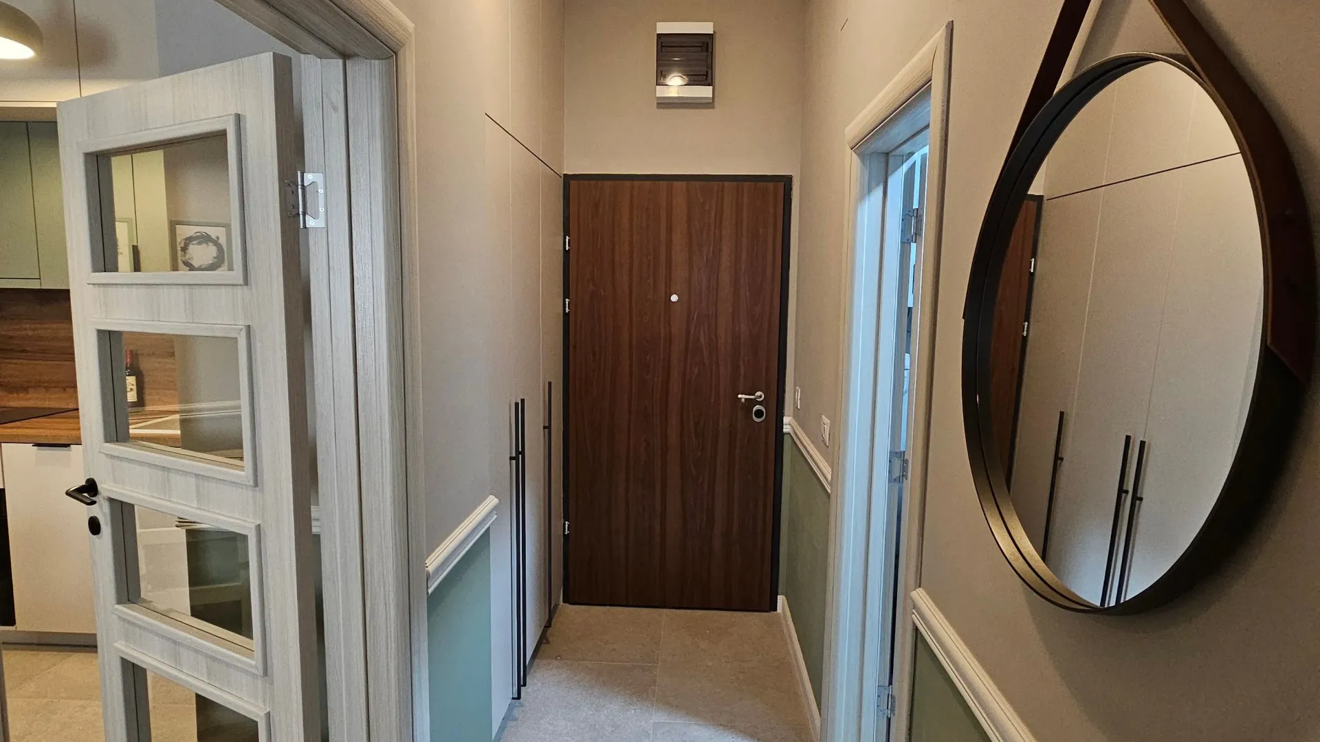 Izdavanje, dvosoban stan, 36m², Bečići, Budva