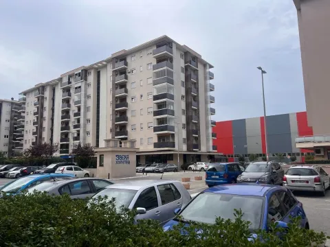 Rent, one bedroom apartment, 47m², City Kvart, Podgorica - image 10