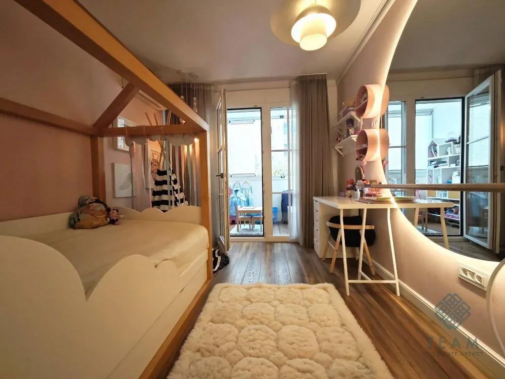 Prodaja, trosoban stan, 122m², Centar, Podgorica