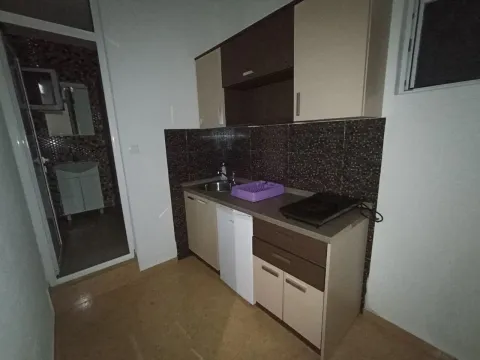 Daily-rent, one bedroom apartment, 30m², Šušanj, Bar - image 7