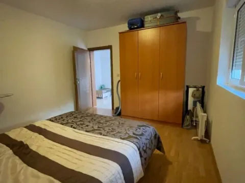 Izdavanje, dvosoban stan, 60m², Burtaiši, Bar - image 2