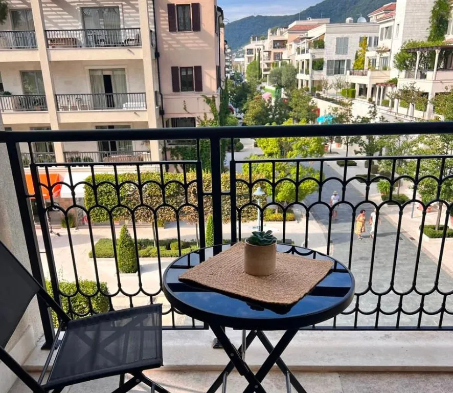 Rent, one bedroom apartment, 63m², Porto Montenegro, Tivat