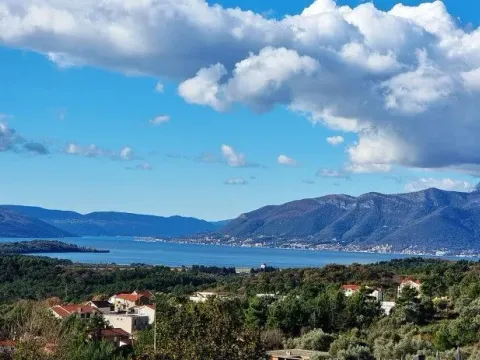 Prodaja, trosoban stan, 101m², Kotor, Crna Gora - image 2