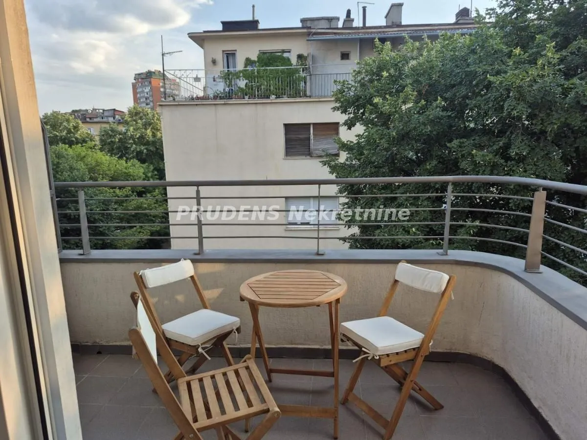 Izdavanje, dvosoban stan, 49m², Zvezdara Sve Podlokacije, Beograd