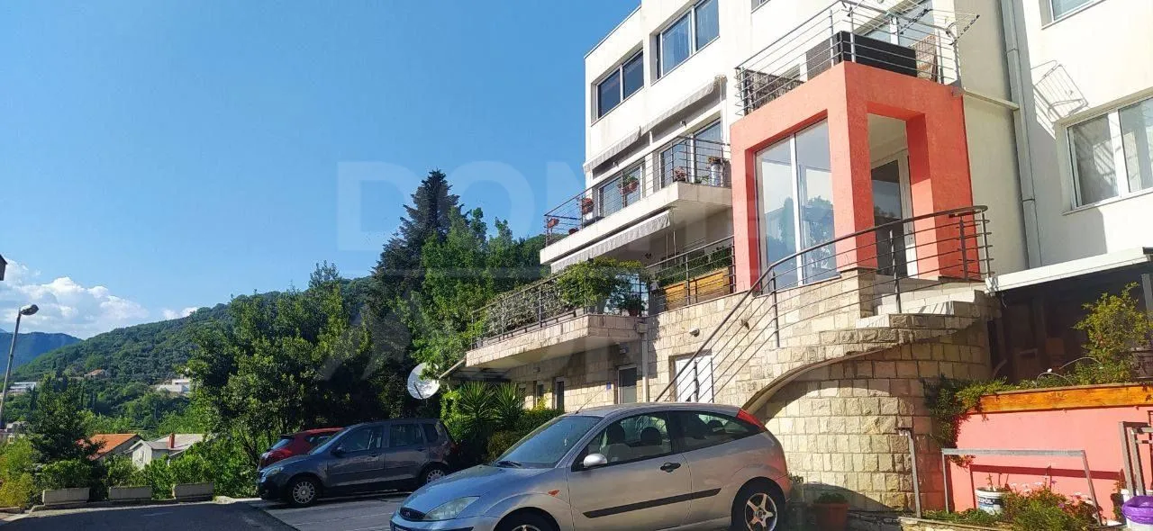 Rent, three bedroom apartment, 110m², Tivat, Crna Gora