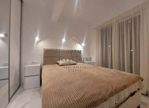 Prodaja, jednosoban stan, 42m², Radanovići, Kotor - image 3