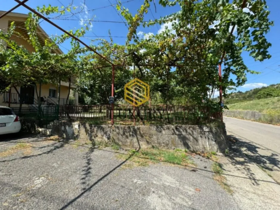 Rent, house, 150m², Rogami, Podgorica