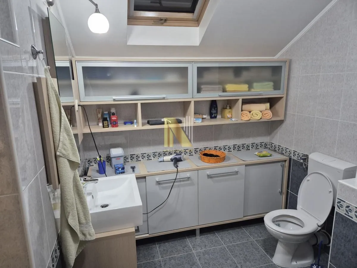 Prodaja, četvorosoban stan, 119m², Nova Detelinara, Novi Sad Sve Podlokacije