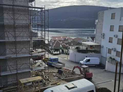Sale, one bedroom apartment, 46m², Baošići, Herceg Novi - image 4