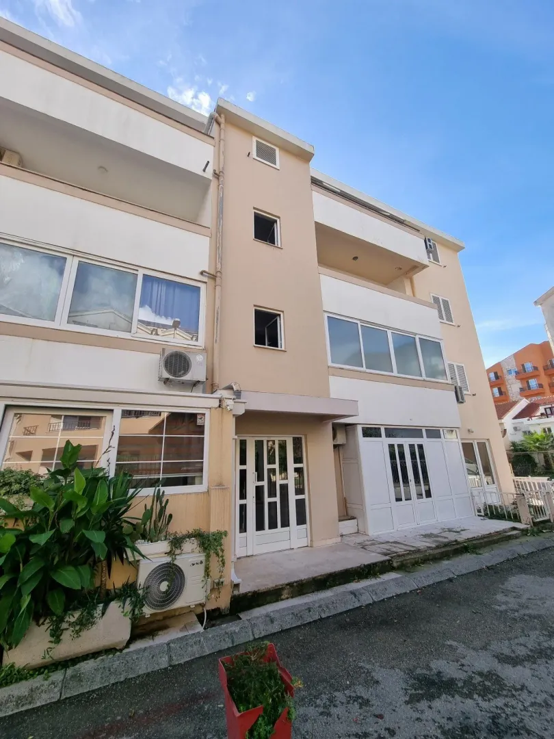 Rent, two bedroom apartment, 52m², Budva, Crna Gora