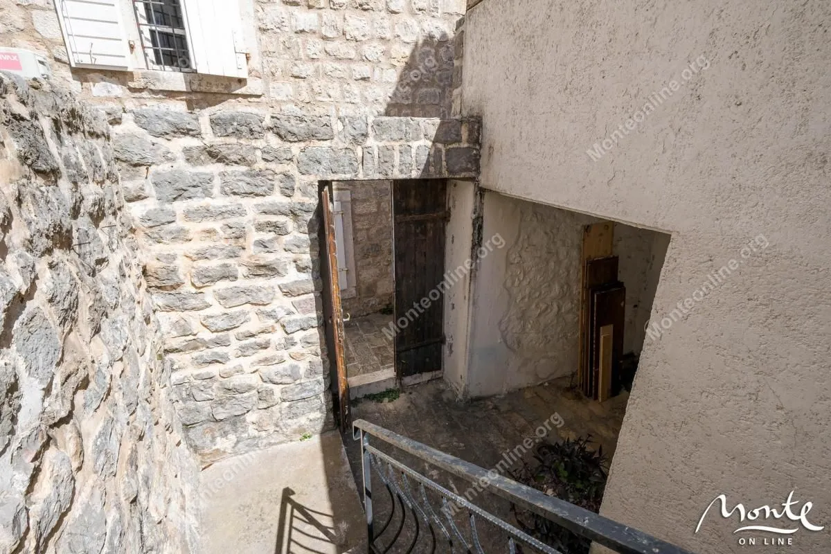 Sale, house, 91m², Stari Grad, Budva