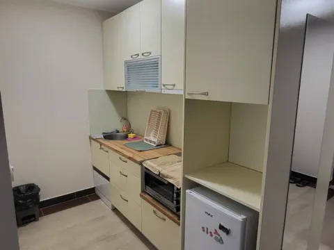 Rent, studio apartment, 48m², Bečići, Budva - image 4