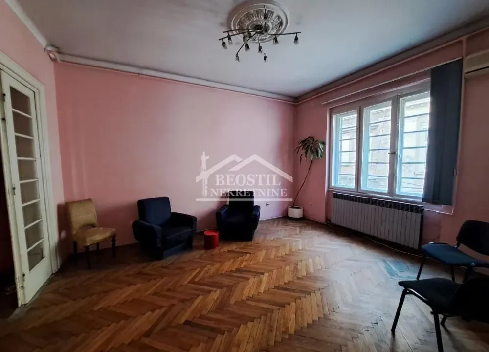 Izdavanje, poslovni prostor, 79m², Stari Grad, Beograd