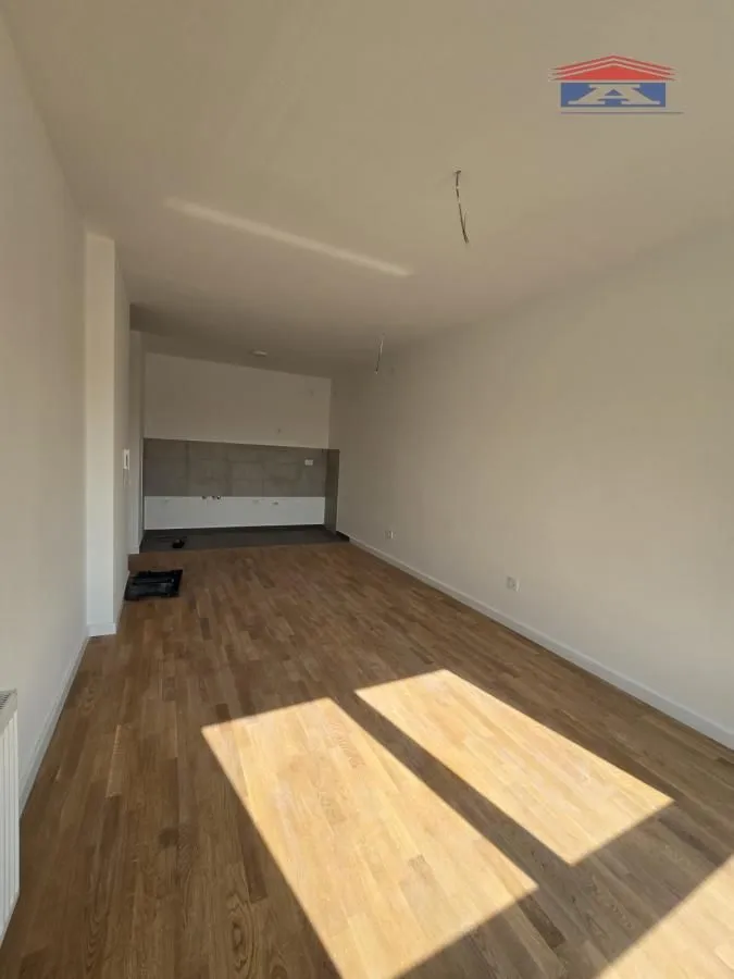Izdavanje, trosoban stan, 73m², Novo naselje, Novi Sad