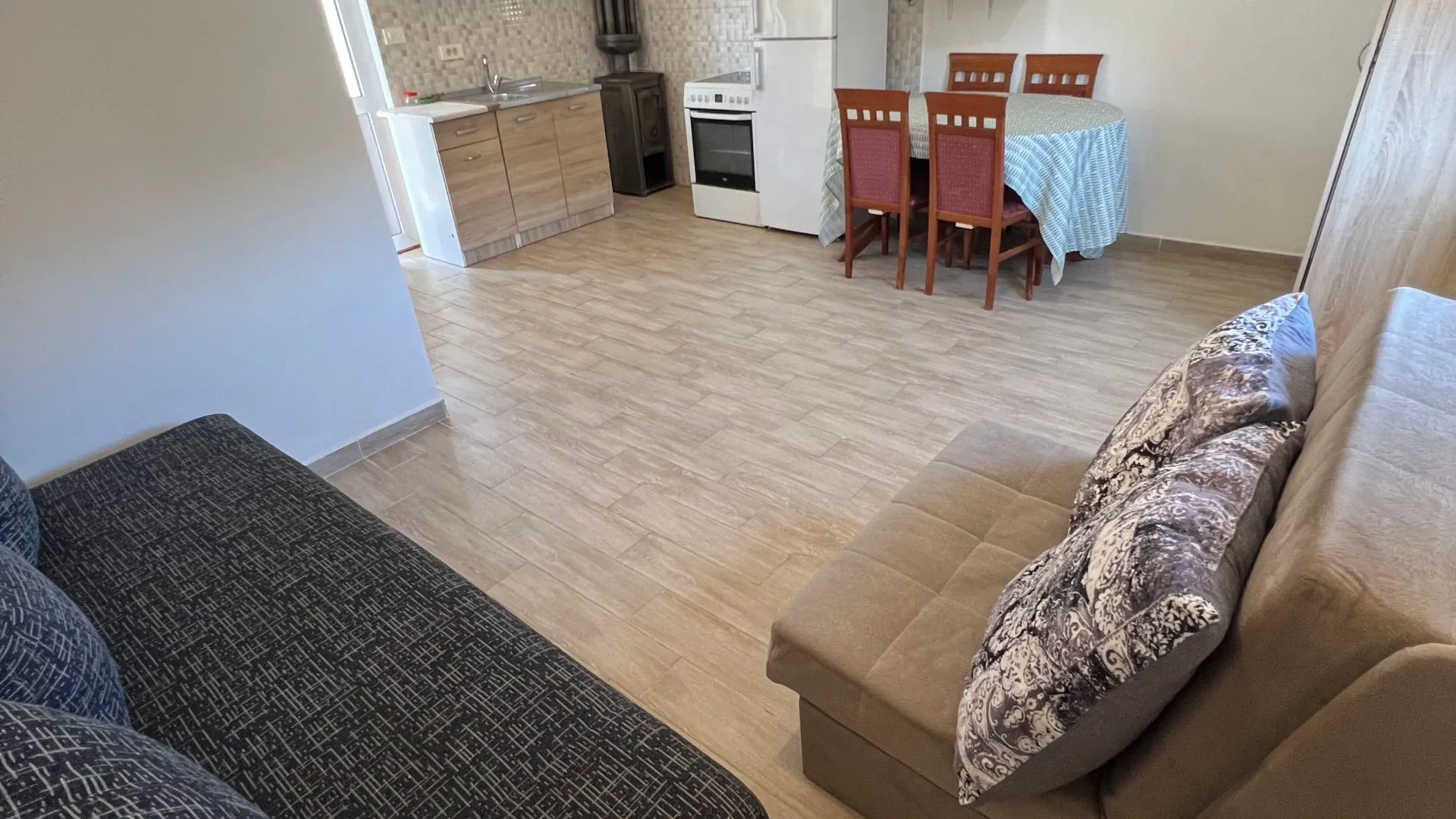 Rent, studio apartment, 25m², Bjeliši, Bar