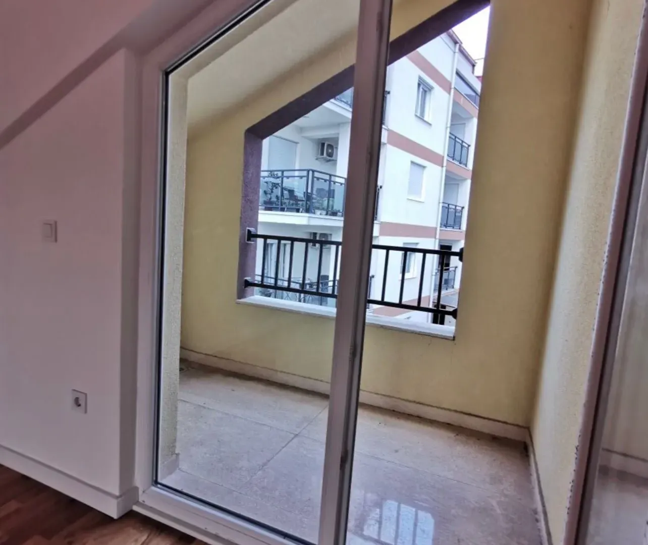 Prodaja, jednosoban stan, 68m², Ljubović, Podgorica