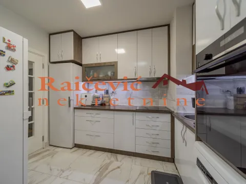 Prodaja, dvosoban stan, 72m², Zvezdara Sve Podlokacije, Beograd - image 9