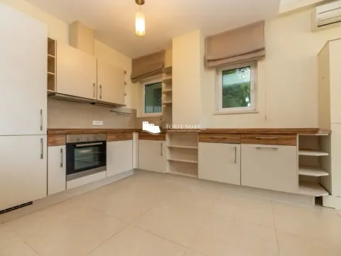 Prodaja, trosoban stan, 125m², Đenovići, Herceg Novi - image 3