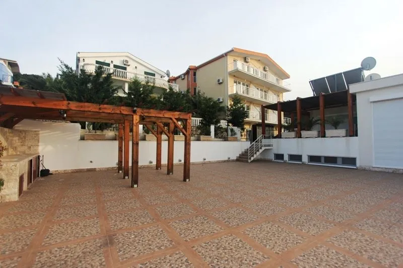 Sale, house, 278m², Utjeha, Bar