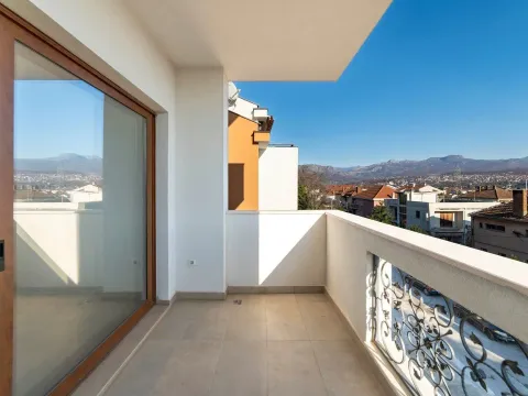 Prodaja, trosoban stan, 142m², Gorica C, Podgorica - image 6