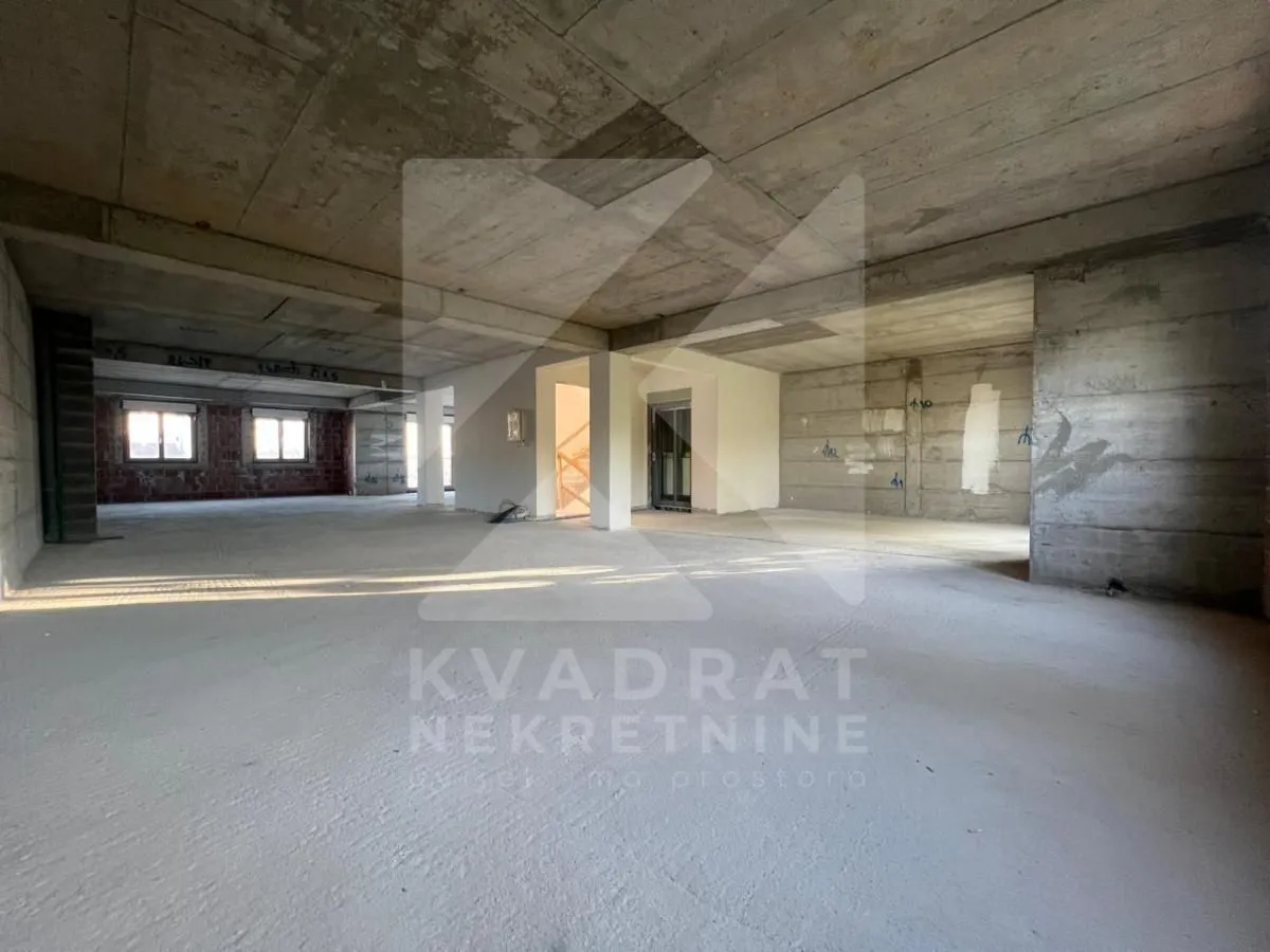 Rent, office space, 864m², Centar, Podgorica