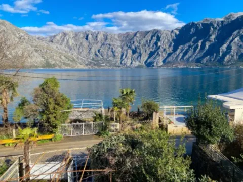 Sale, house, 300m², Stoliv, Kotor