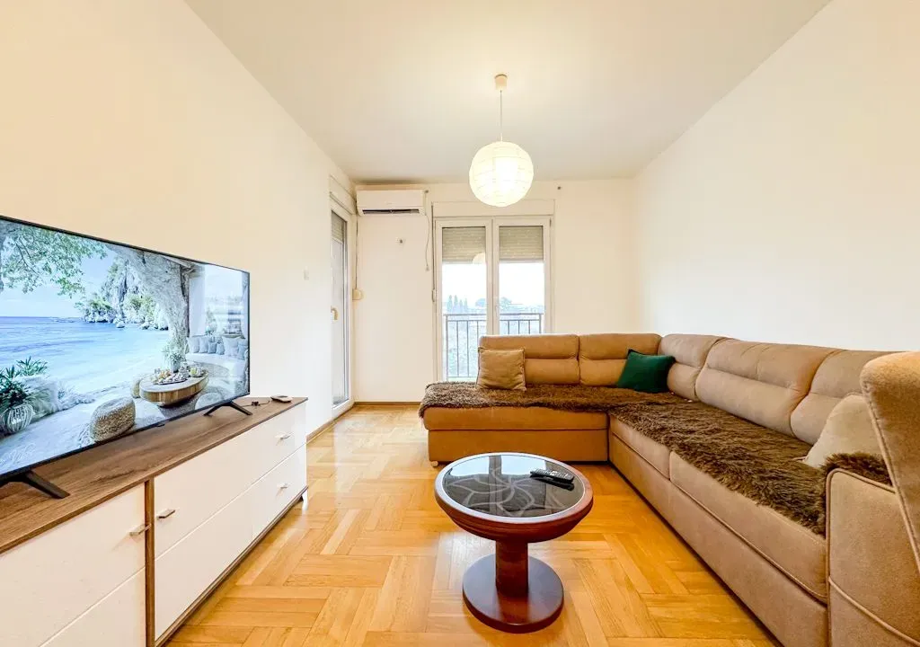 Rent, one bedroom apartment, 51m², Krivi Most, Podgorica