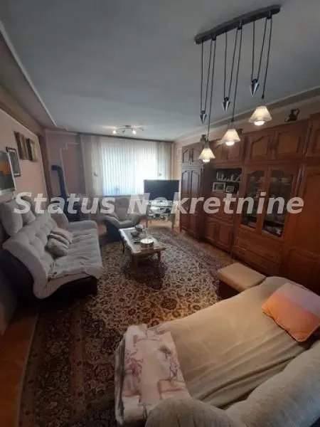 Prodaja, kuća, 194m², Šid, Srbija