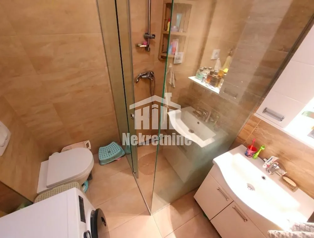 Sale, two bedroom apartment, 75m², Dušanovac, Voždovac Sve Podlokacije