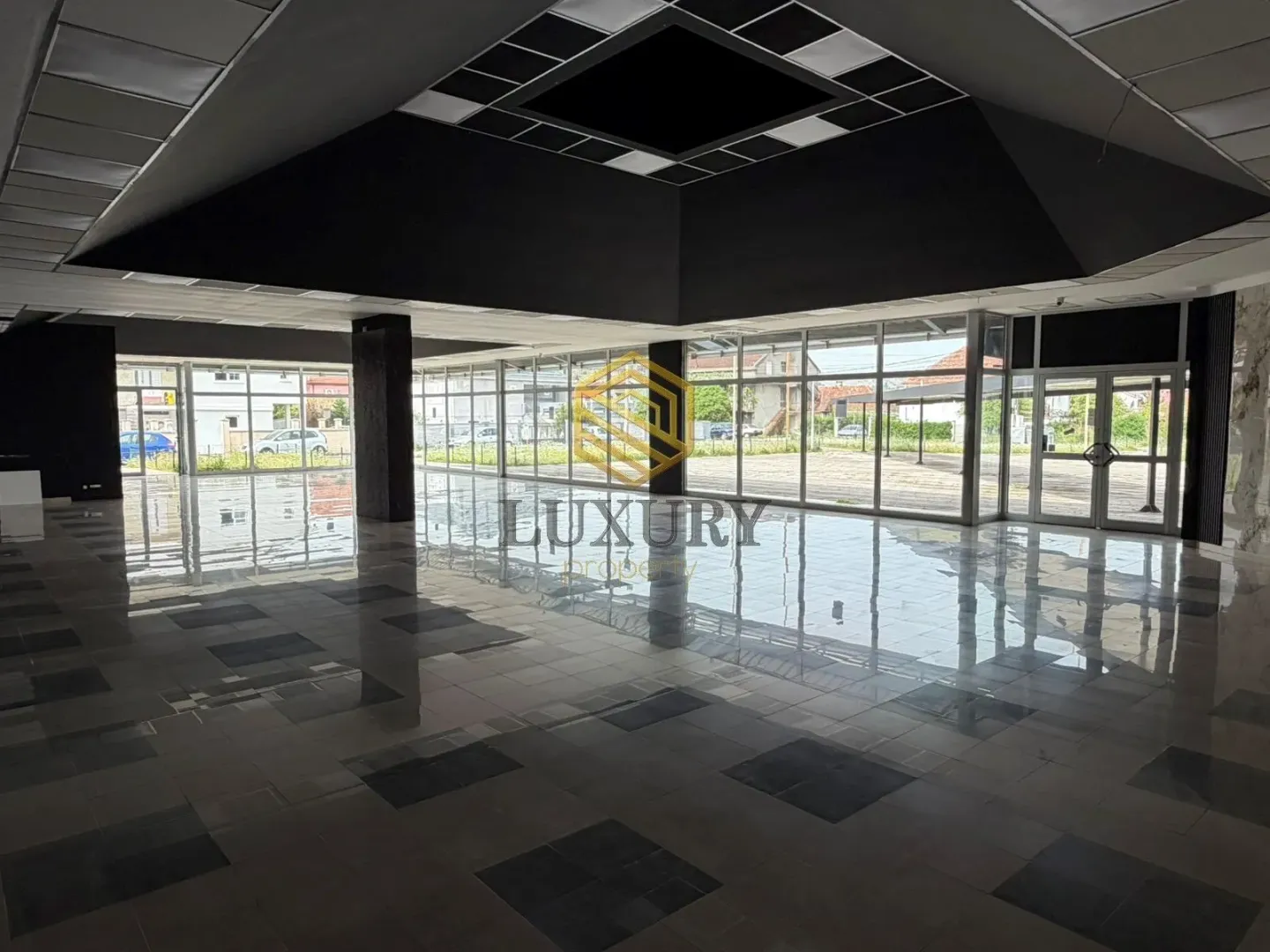 Sale, office space, 281m², Masline, Podgorica