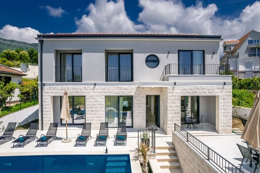 Prodaja, kuća, 250m², Mrčevac, Tivat