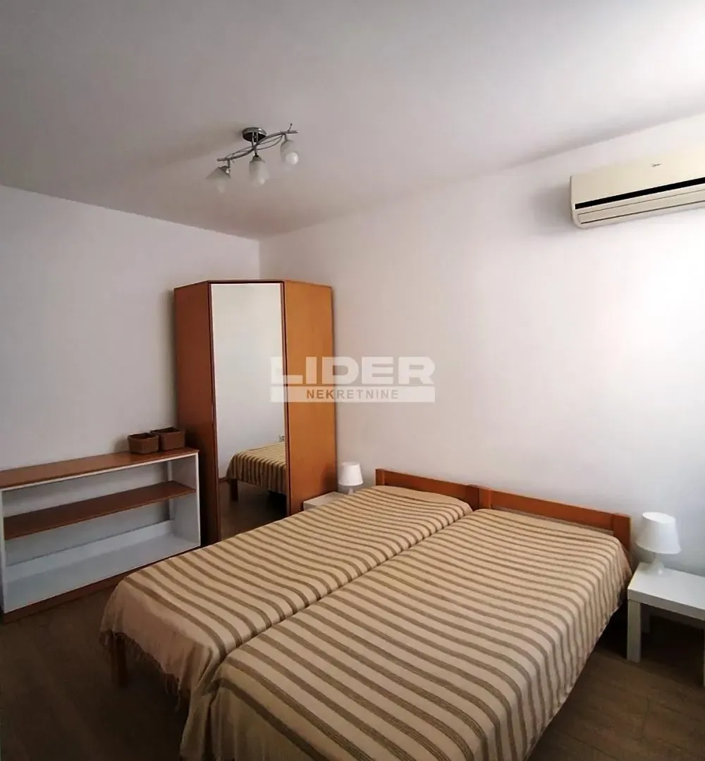 Sale, three bedroom apartment, 61m², Stari Grad, Beograd