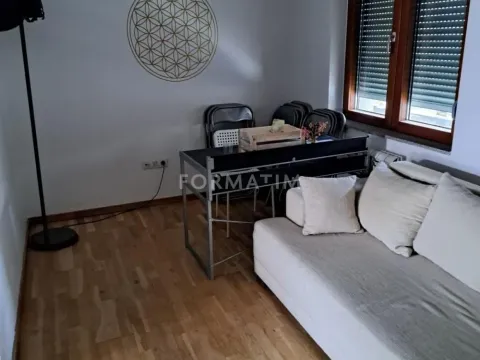 Rent, two bedroom apartment, 53m², Vračar Hram, Vračar Sve Podlokacije - image 4