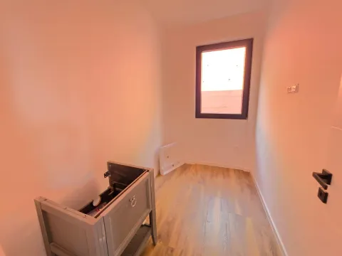 Sale, two bedroom apartment, 42m², Budva, Crna Gora - image 7