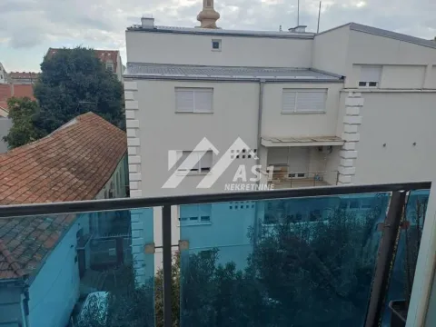 Izdavanje, jednosoban stan, 43m², Centar, Novi Sad - image 9