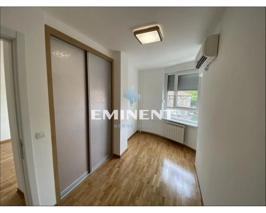 Rent, three bedroom apartment, 58m², Zvezdara Sve Podlokacije, Beograd