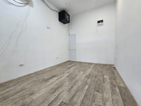 Rent, office space, 14m², Preko Morače, Podgorica - image 2